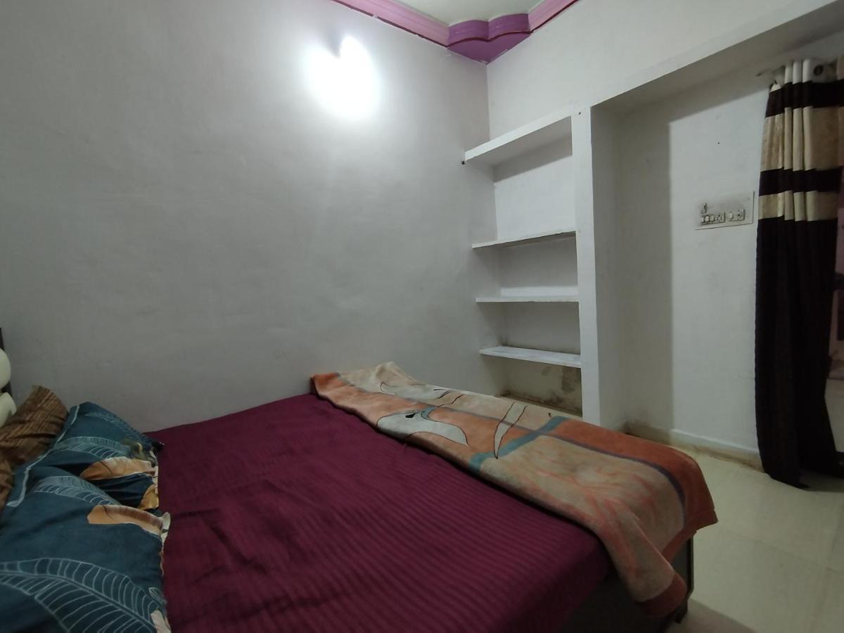 Kalpeshwar Homestay Udždžain Exteriér fotografie